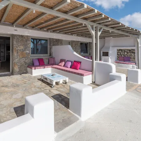 Ξενοδοχείο με διαμερίσματα Mykonos Azure 3*