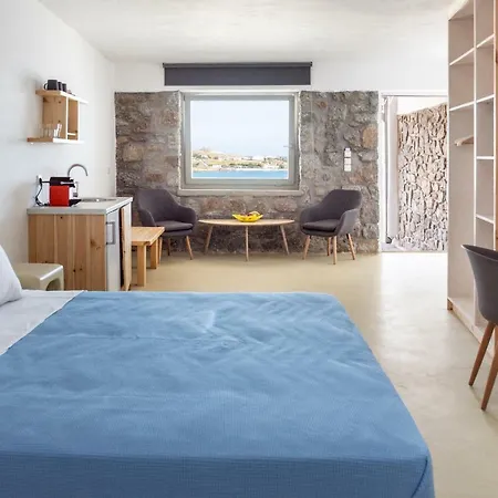 Ξενοδοχείο με διαμερίσματα Mykonos Azure 3*
